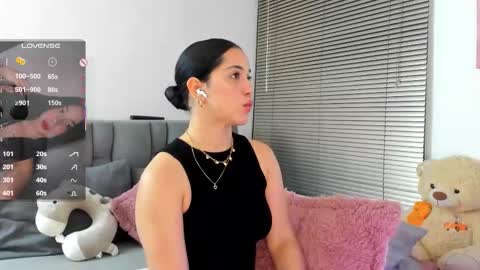 Snapshot of miss__jones_ chatting on 11/15/25, 12:08 miss__jones_ online show from 11/15/25, 12:08