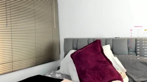 Snapshot of miss__jones_ chatting on 11/30/25, 11:20 miss__jones_ online show from 11/30/25, 11:20