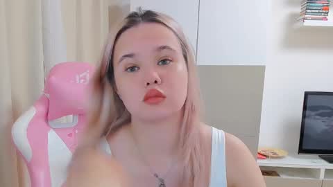 Snapshot of miss__selena chatting on 02/21/25, 06:48 miss__selena online show from 02/21/25, 06:48