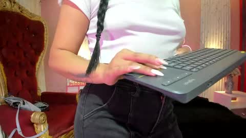 miss__star_ online show from 04/28/26, 03:28