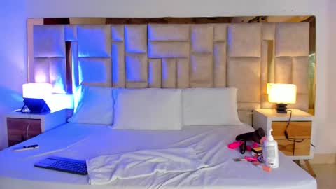 Miss Abigail  online show from 02/26/26, 12:59