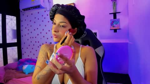 Akemi 3 online show from 09/17/25, 01:24