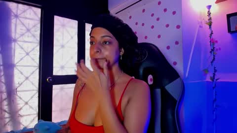 Akemi 3 online show from 11/09/25, 02:04