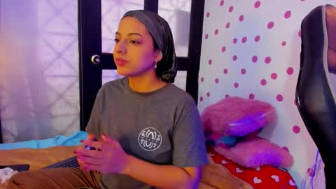 Akemi 3 online show from 11/10/25, 01:10