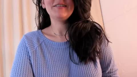 Snapshot of miss_alhy chatting on 06/04/26, 04:02 online show from 06/04/26, 04:02