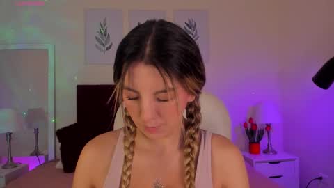 Snapshot of miss_amanda_ chatting on 02/11/26, 01:38 Amanda Reyes online show from 02/11/26, 01:38