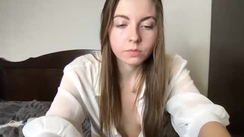 miss angel  online show from 02/11/26, 08:03