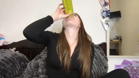 miss angel  online show from 02/26/26, 10:09