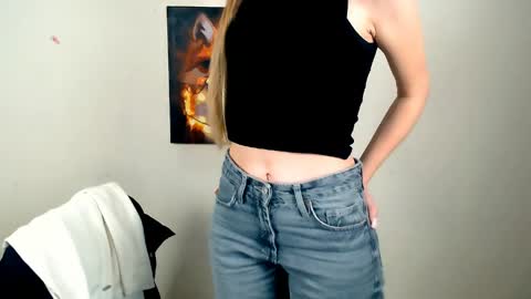 Angelina online show from 04/11/26, 06:18