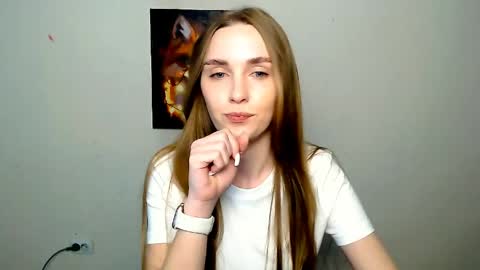 Snapshot of miss_angelina_ chatting on 05/06/26, 06:19 Angelina online show from 05/06/26, 06:19