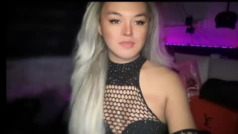 Snapshot of miss_antonette_xxx chatting on 08/06/26, 01:18 Call me Miss Antonette online show from 08/06/26, 01:18