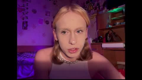 Snapshot of miss_barbie1 chatting on 01/16/26, 05:44 Anya online show from 01/16/26, 05:44