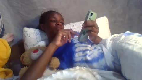 Snapshot of miss_belllo chatting on 02/09/25, 06:05 miss_belllo online show from 02/09/25, 06:05