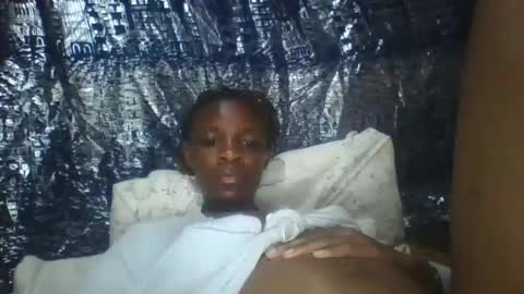 Snapshot of miss_belllo chatting on 02/11/25, 04:02 miss_belllo online show from 02/11/25, 04:02