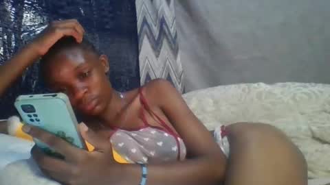 Snapshot of miss_belllo chatting on 02/14/25, 03:05 miss_belllo online show from 02/14/25, 03:05