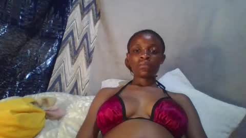 Snapshot of miss_belllo chatting on 02/26/25, 12:25 miss_belllo online show from 02/26/25, 12:25