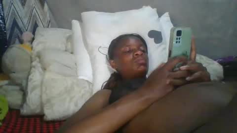 Snapshot of miss_belllo chatting on 03/12/25, 09:55 miss_belllo online show from 03/12/25, 09:55