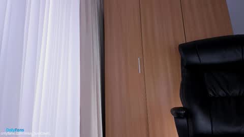 Snapshot of miss_boobtastic chatting on 10/09/25, 10:24 Ivy online show from 10/09/25, 10:24