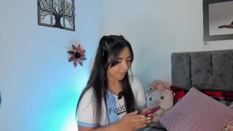 Snapshot of miss_brunette_ chatting on 06/13/26, 03:04 lucy 3 online show from 06/13/26, 03:04
