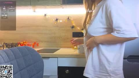 Sandy online show from 10/27/25, 12:36