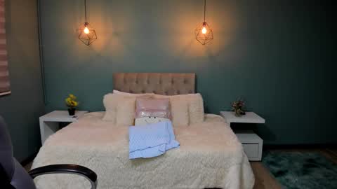 Cataleya online show from 12/16/25, 11:48