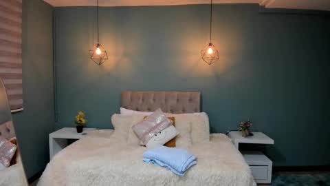 Cataleya online show from 12/17/25, 11:49