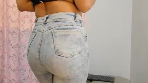 miss_charlotte_ls online show from 09/26/25, 04:22