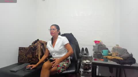 Snapshot of miss_clarepocahose chatting on 07/13/26, 11:35 Clare PocaHose online show from 07/13/26, 11:35