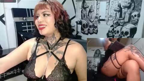miss_clover online show from 01/15/25, 01:56