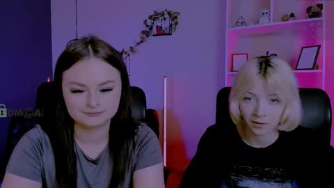 miss_courtney online show from 04/14/26, 08:42