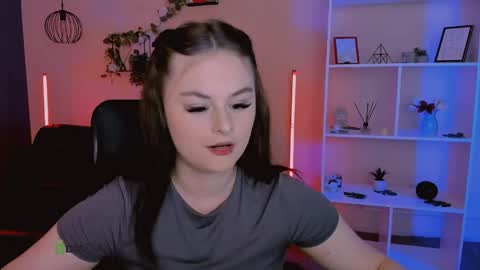 Snapshot of miss_courtney chatting on 05/25/26, 08:53 miss_courtney online show from 05/25/26, 08:53