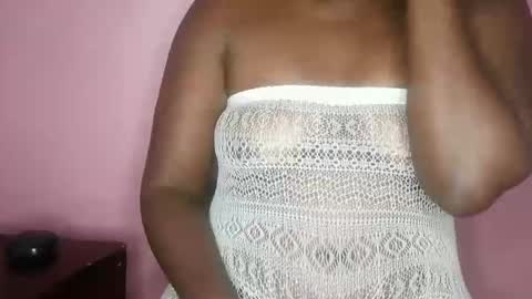 miss_cupcake78 online show from 04/21/26, 08:34