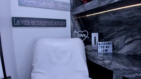 Danika online show from 02/06/25, 10:59