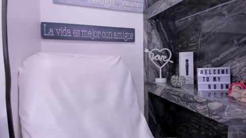 Danika online show from 09/23/25, 11:02