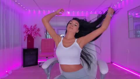 Snapshot of miss_diamond__ chatting on 05/22/26, 06:09 miss_diamond__ online show from 05/22/26, 06:09