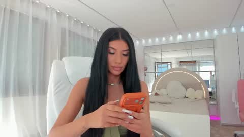 Snapshot of miss_diamond__ chatting on 06/11/26, 06:33 miss_diamond__ online show from 06/11/26, 06:33