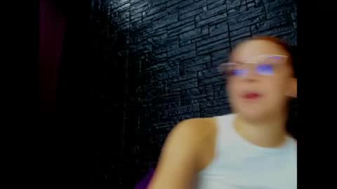 miss_dior1 online show from 04/21/26, 03:17