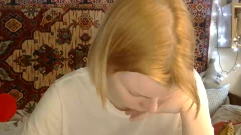 Snapshot of miss_elistia_ chatting on 05/28/26, 11:18 Elis online show from 05/28/26, 11:18
