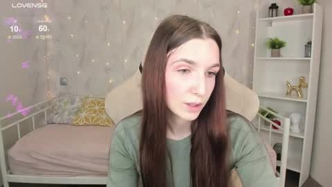 Snapshot of miss_eva__ chatting on 09/11/25, 12:11 Eva online show from 09/11/25, 12:11