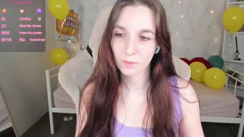 Snapshot of miss_eva__ chatting on 10/07/25, 12:19 Eva online show from 10/07/25, 12:19