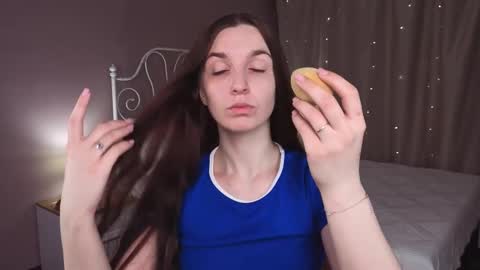 Snapshot of miss_eva__ chatting on 10/09/25, 12:08 Eva online show from 10/09/25, 12:08