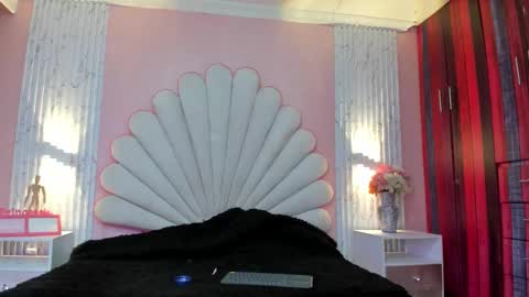 miss_evans_ online show from 03/26/26, 03:06