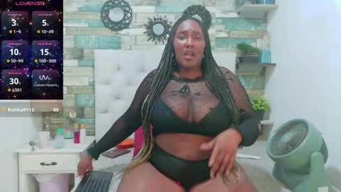 miss_evans_ online show from 04/22/26, 03:02