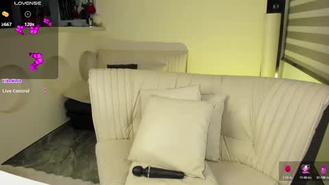 insta    online show from 02/18/25, 01:43