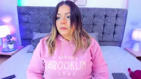 miss_horney online show from 12/21/25, 07:32