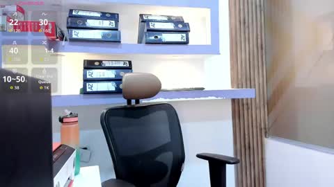 miss_horney online show from 04/19/26, 11:53