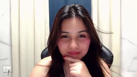 miss_innocent18 online show from 04/12/26, 06:02