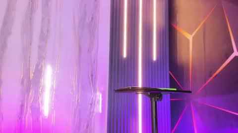 miss_isa19 online show from 06/03/26, 03:39