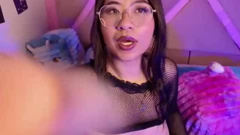 Snapshot of miss_japan_ chatting on 06/19/26, 02:54 Japo online show from 06/19/26, 02:54