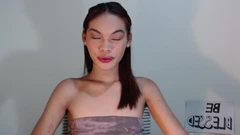 Snapshot of miss_jhes chatting on 07/12/26, 07:43 Jhes online show from 07/12/26, 07:43